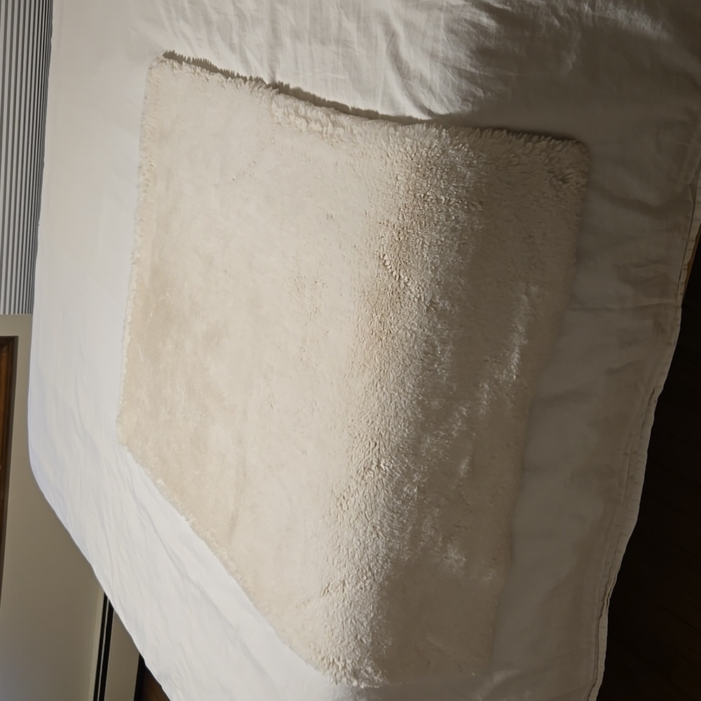 Faux Fur Rectangle Rug, Ivory